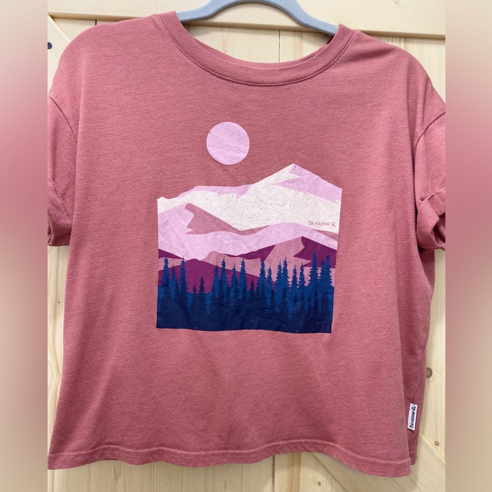❤️❤️Bear Paw Burnt Peachy Orange Sunset Graphic Shortsleeved Crop Top - Picture 1 of 5